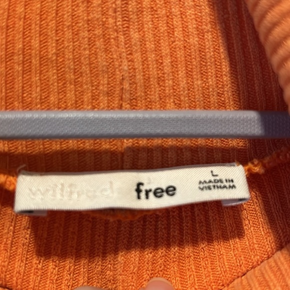 Aritzia Wilfred Free Knit Mock Neck Cropped Top - Picture 6 of 10